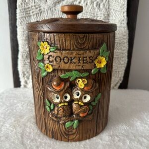Vintage Treasure Crafts Cookie Jar